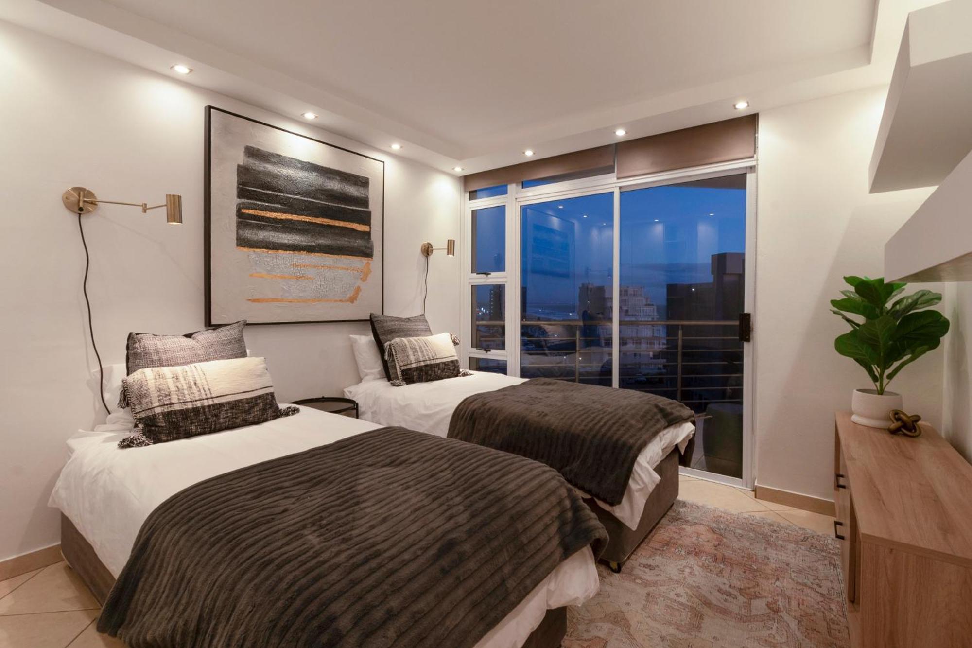 Stylish Sunlit Ocean View Oasis! * Kapstadt