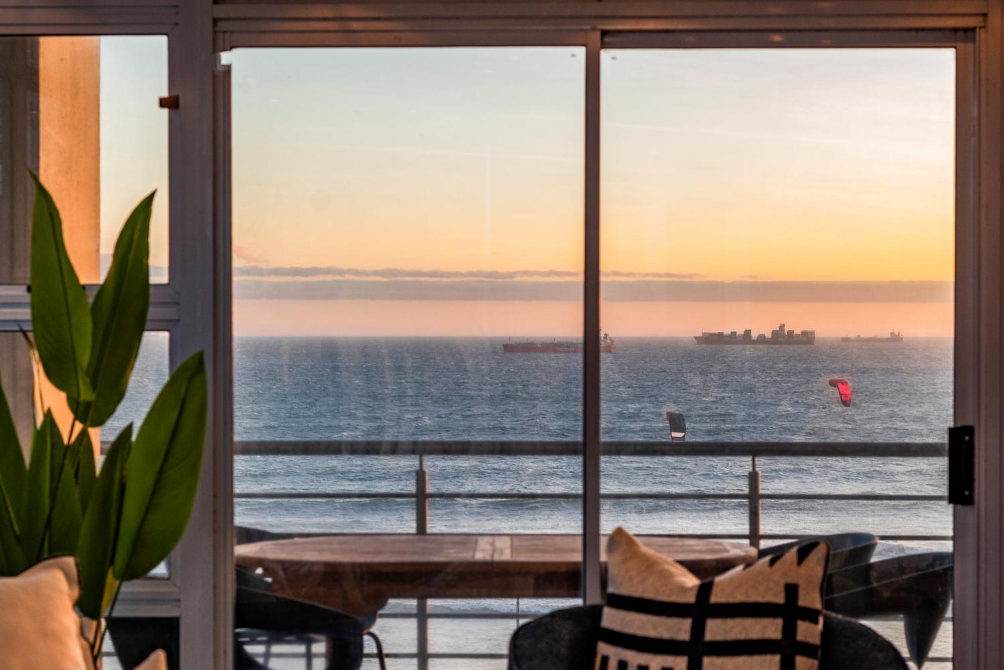 Stylish Sunlit Ocean View Oasis! *