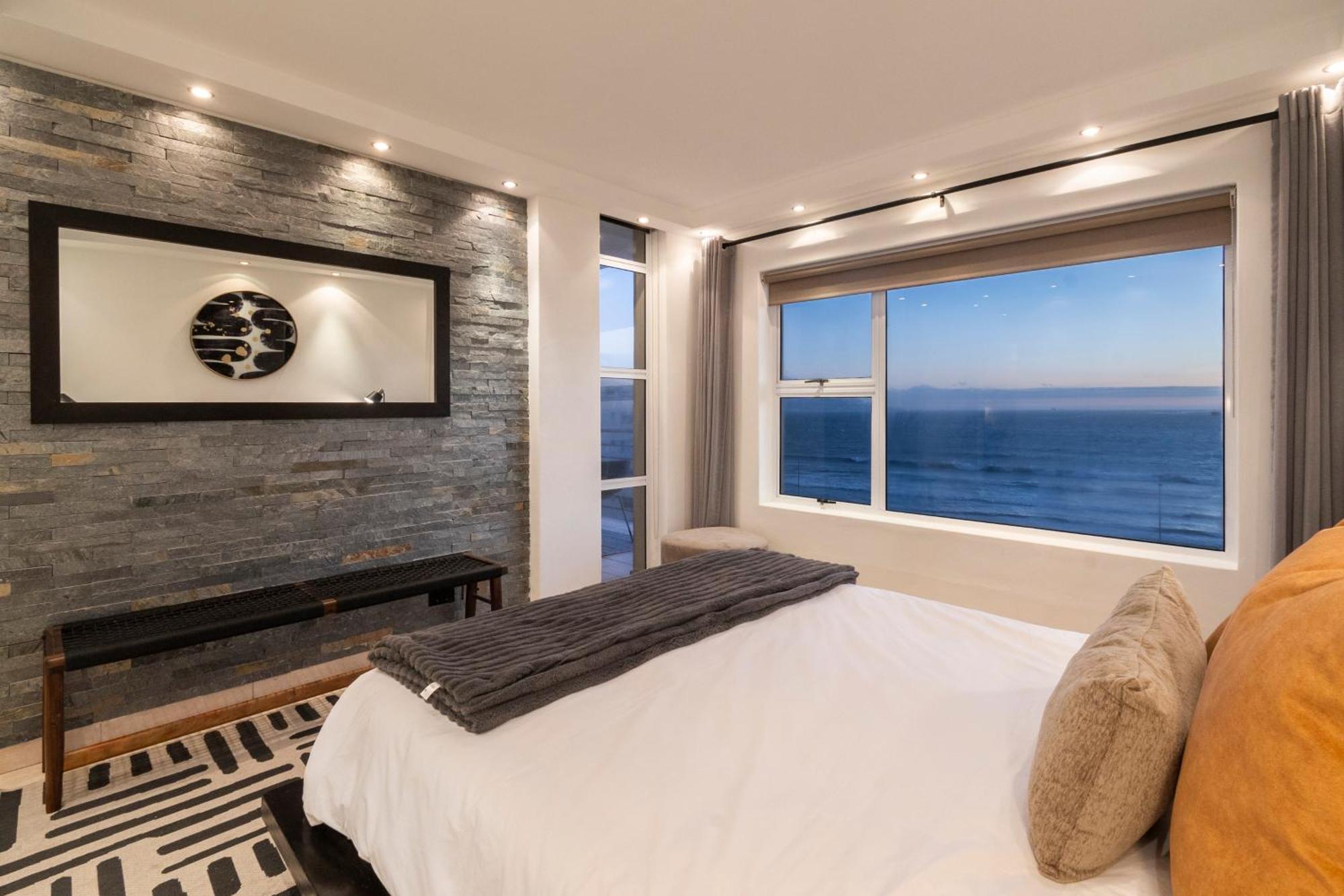 Stylish Sunlit Ocean View Oasis! *