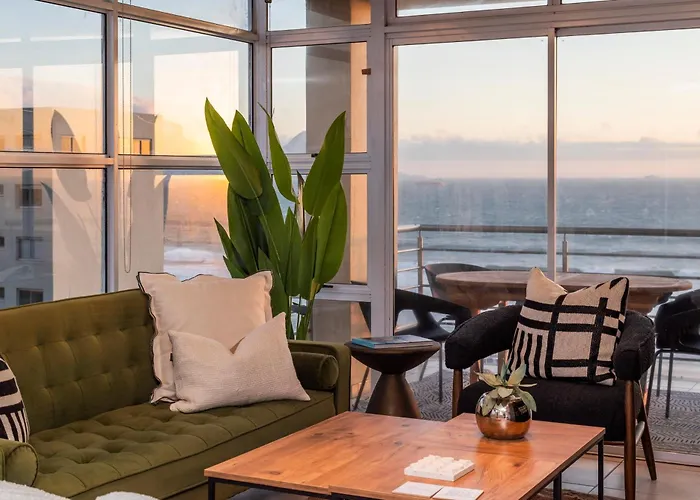 Stylish Sunlit Ocean View Oasis!