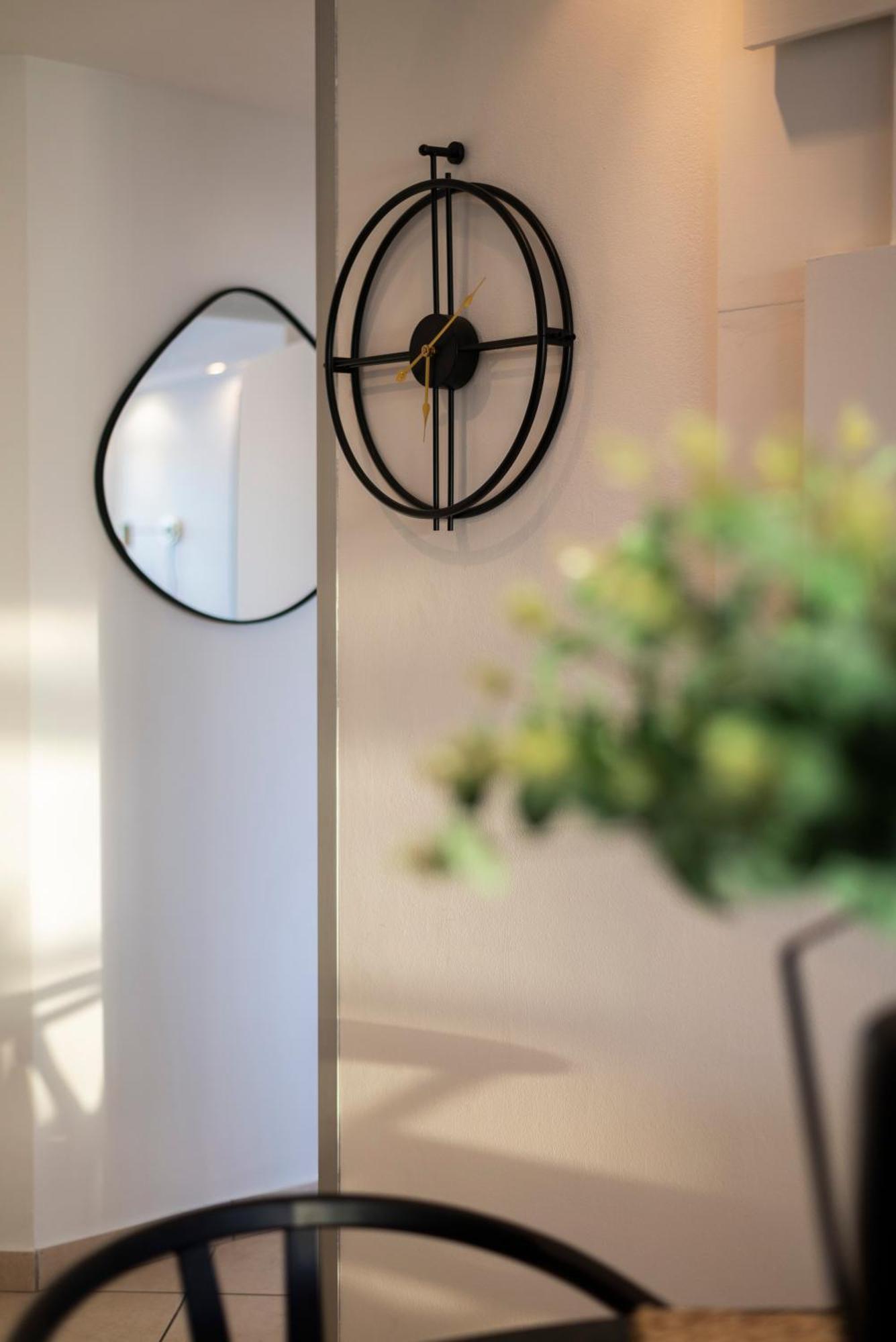 Stylish Sunlit Ocean View Oasis! Apartment Cape Town